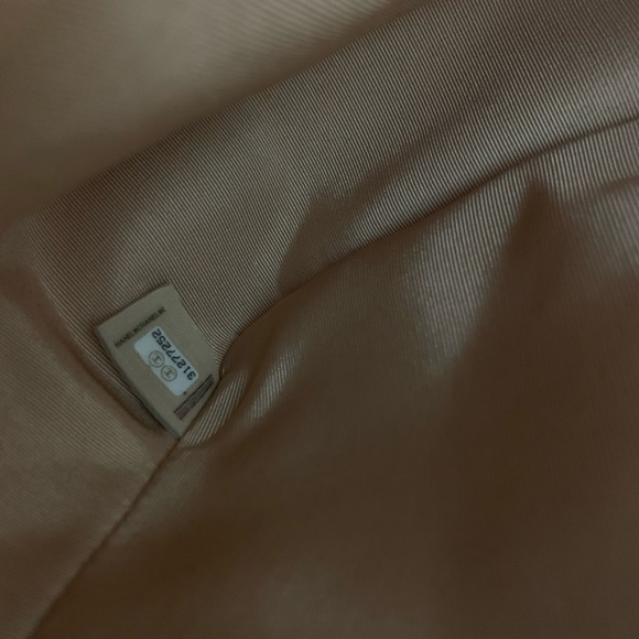 Brand New Beige Lambskin Chanel 19 - Picture 7 of 9